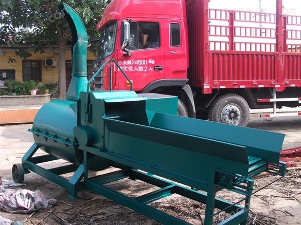 秸稈牧草揉切機