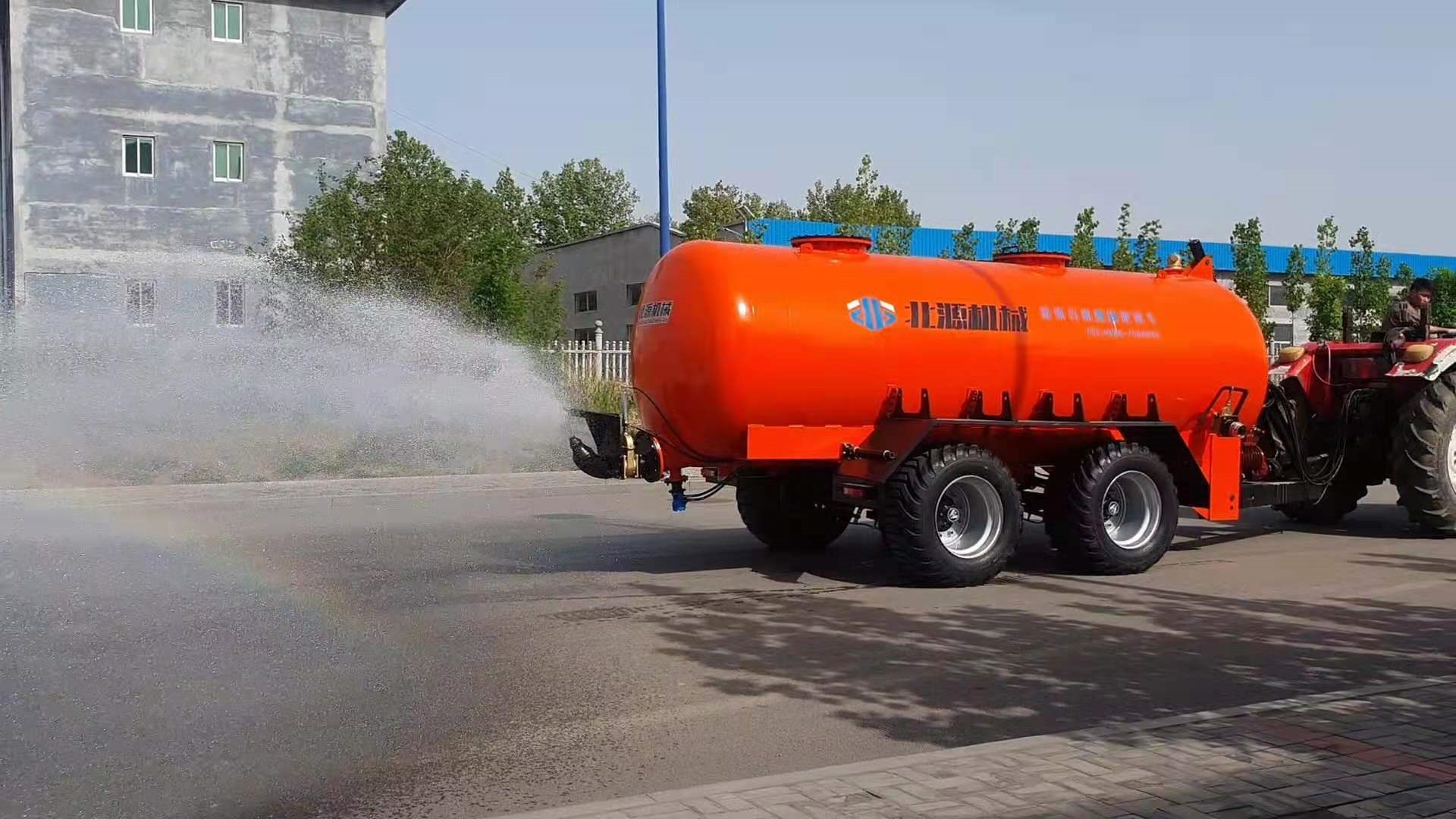 田间撒水肥的液态撒肥机 20方有机肥撒粪车